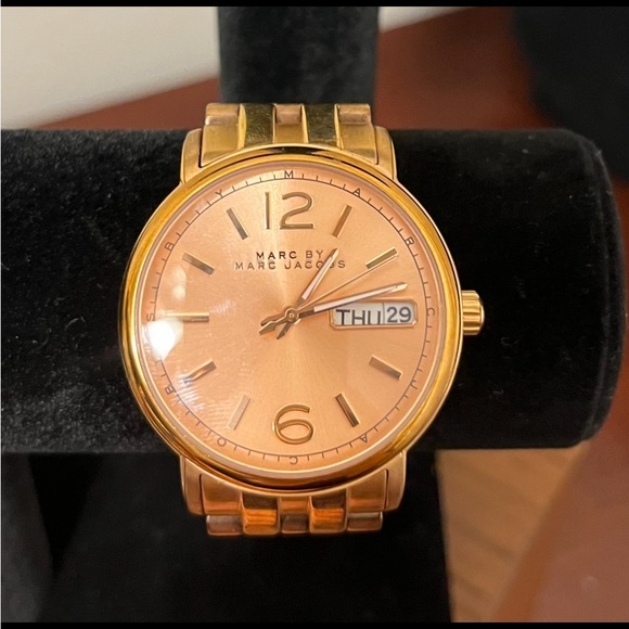 Marc Jacobs Rose Gold Fer-gus Watch - Picture 2 of 6